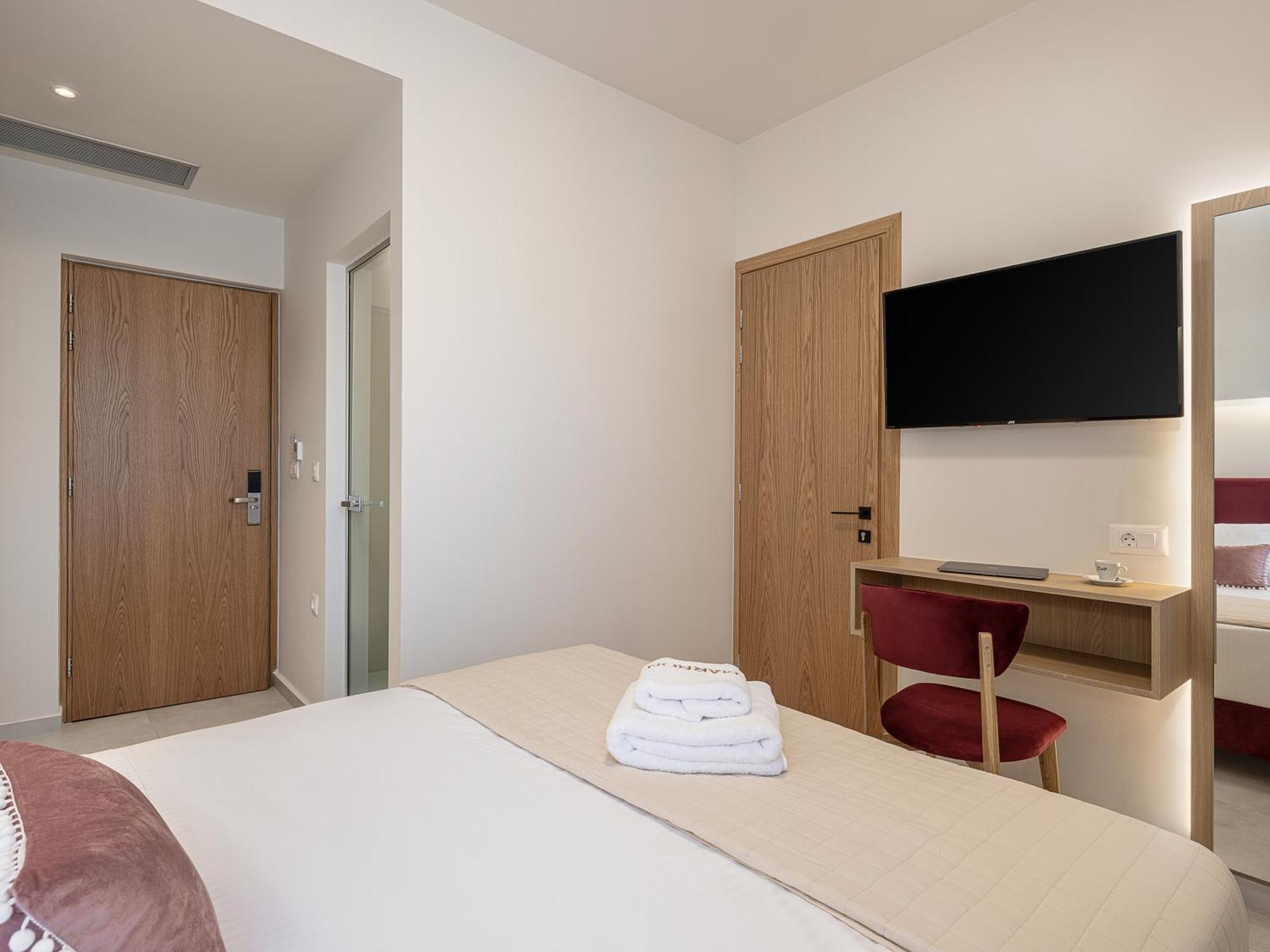 Miss Marrone City Hotel Chania  Exterior foto